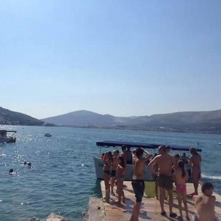 Tina * Τρογκίρ