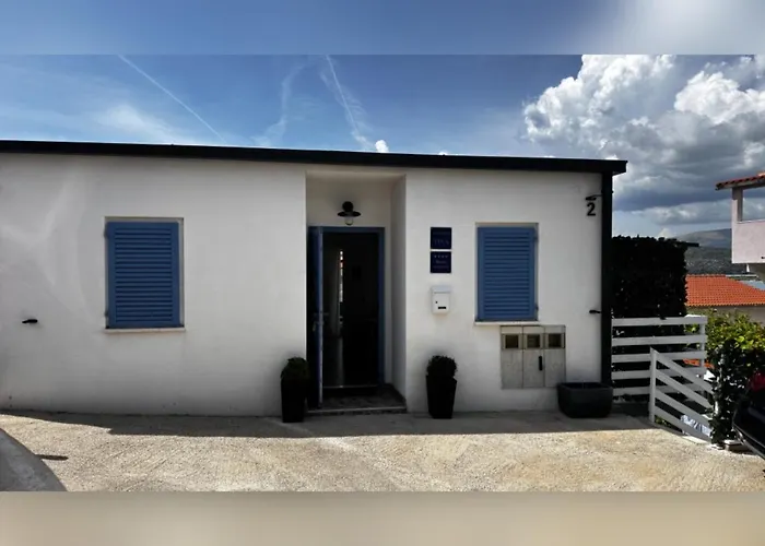 Apartman Tina *