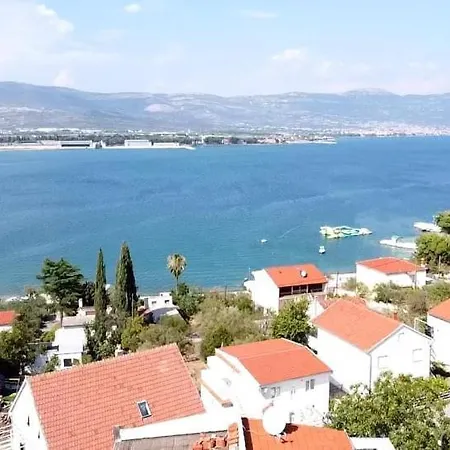 Tina Apartamento Trogir